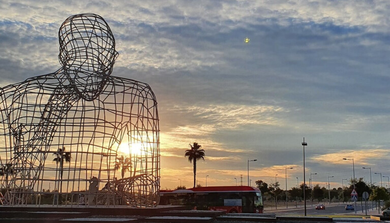 Cerrajero de Sevilla 24h - Cerrajero Entrenúcleos: seguridad y confianza en tu nuevo hogar